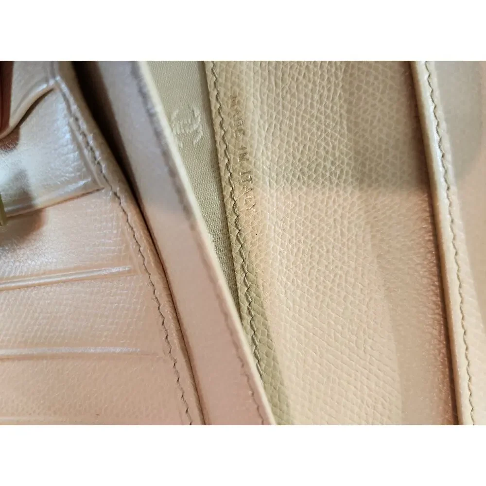 CHANEL good all